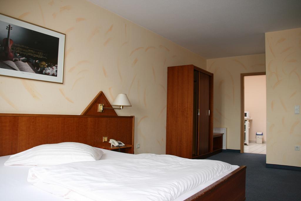 Atrium Hotel Crimmitschau Room photo
