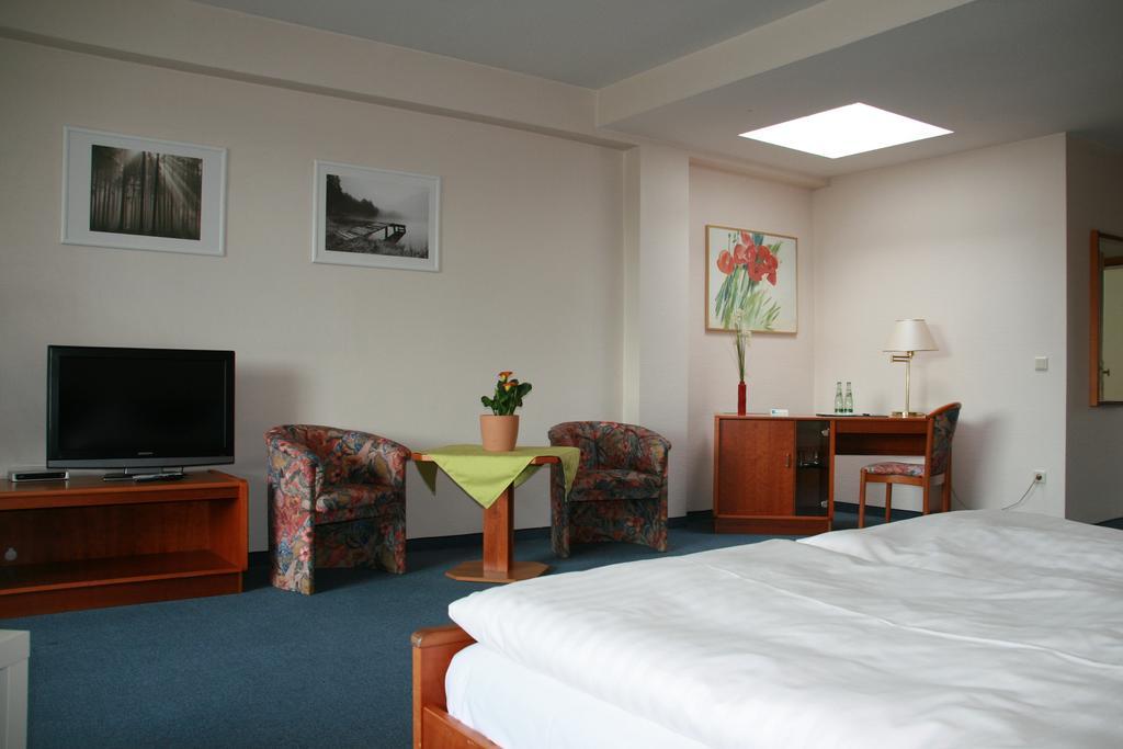 Atrium Hotel Crimmitschau Room photo